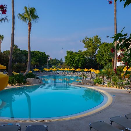 Mayfair Gardens Paphos Ngoại thất bức ảnh