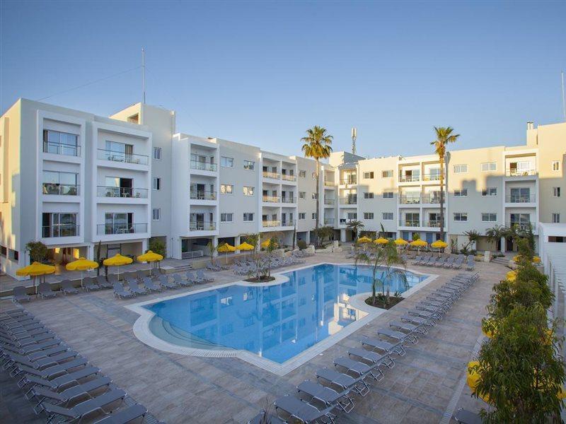 Mayfair Gardens Hotel Paphos Ngoại thất bức ảnh