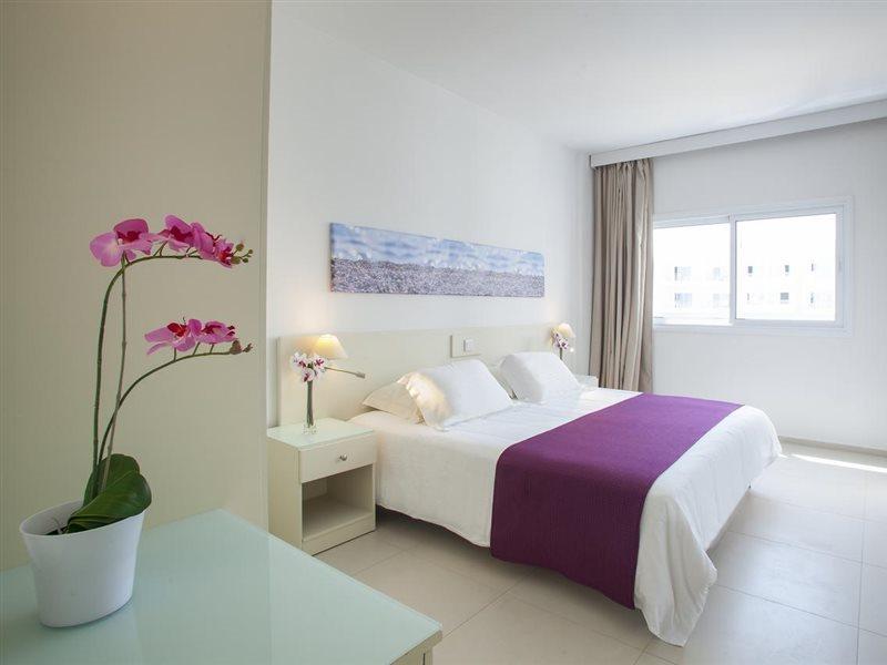 Mayfair Gardens Hotel Paphos Ngoại thất bức ảnh