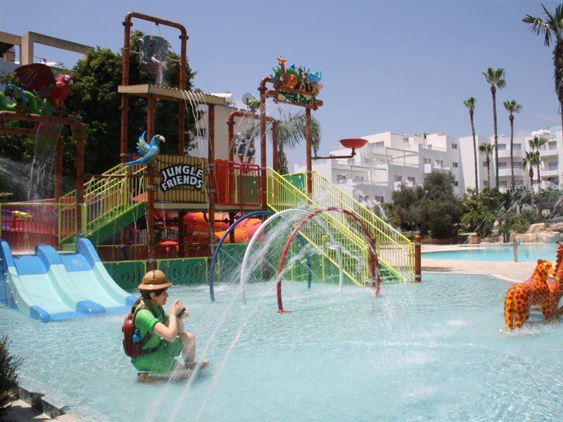 Mayfair Gardens Paphos Ngoại thất bức ảnh
