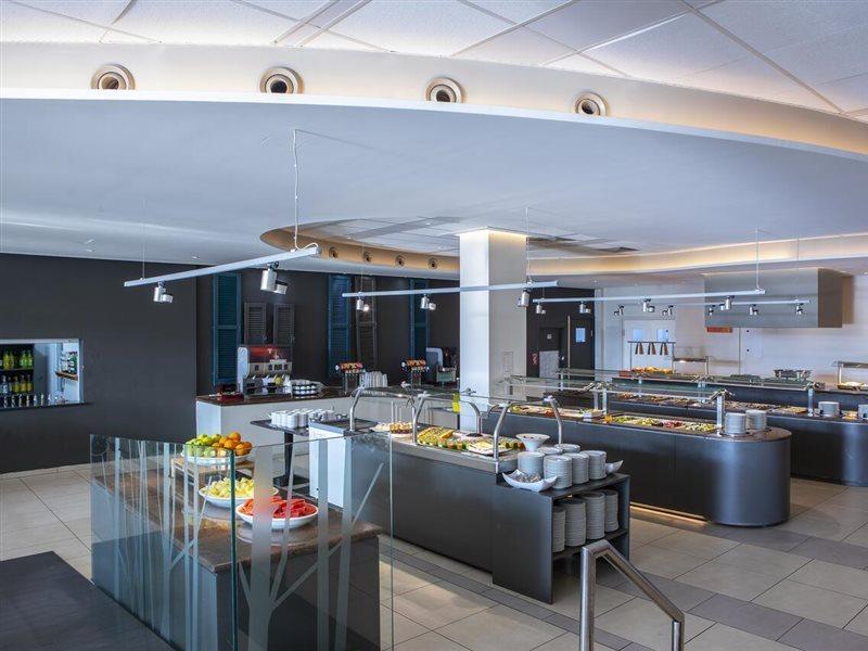 Mayfair Gardens Paphos Ngoại thất bức ảnh