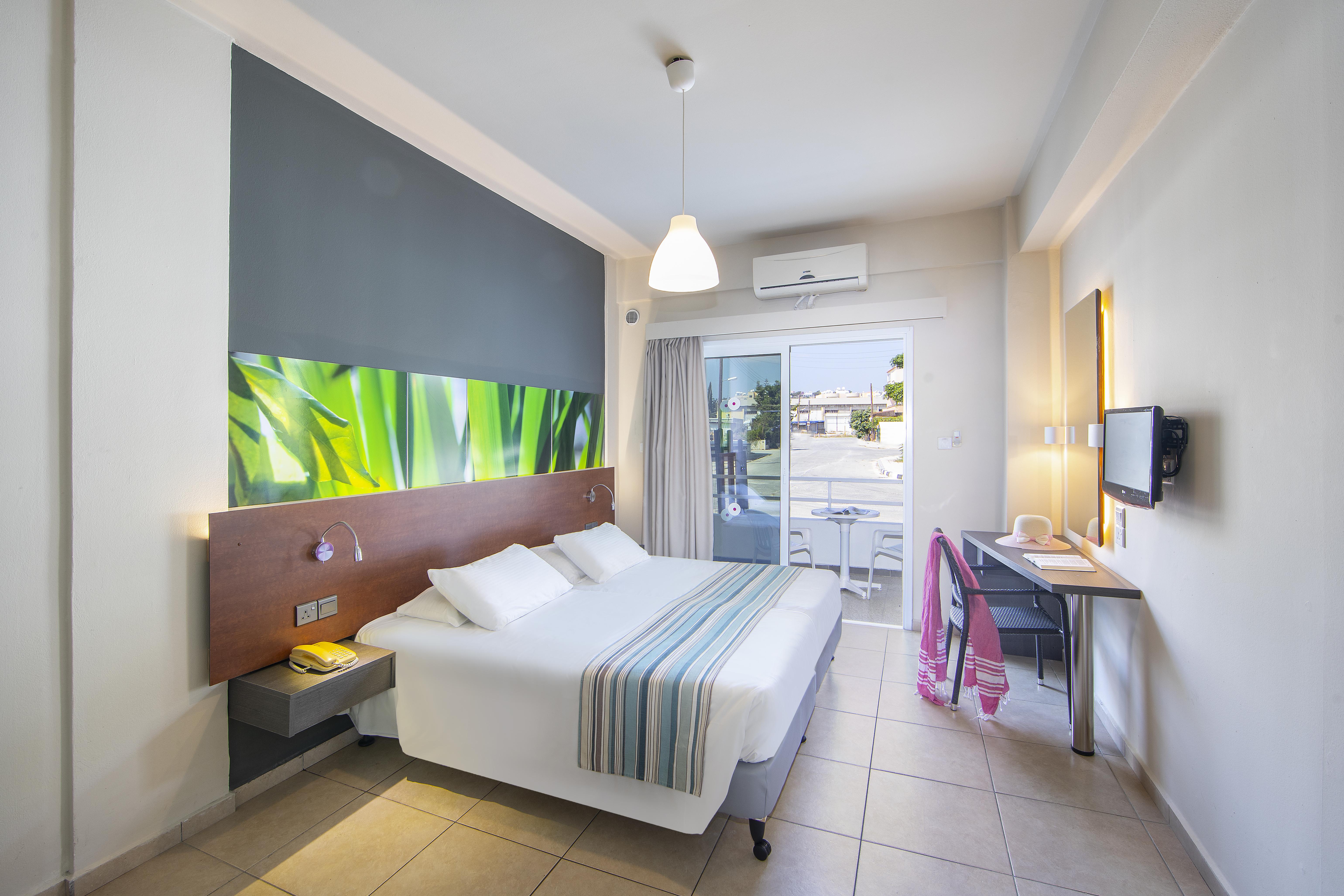 Mayfair Gardens Hotel Paphos Ngoại thất bức ảnh