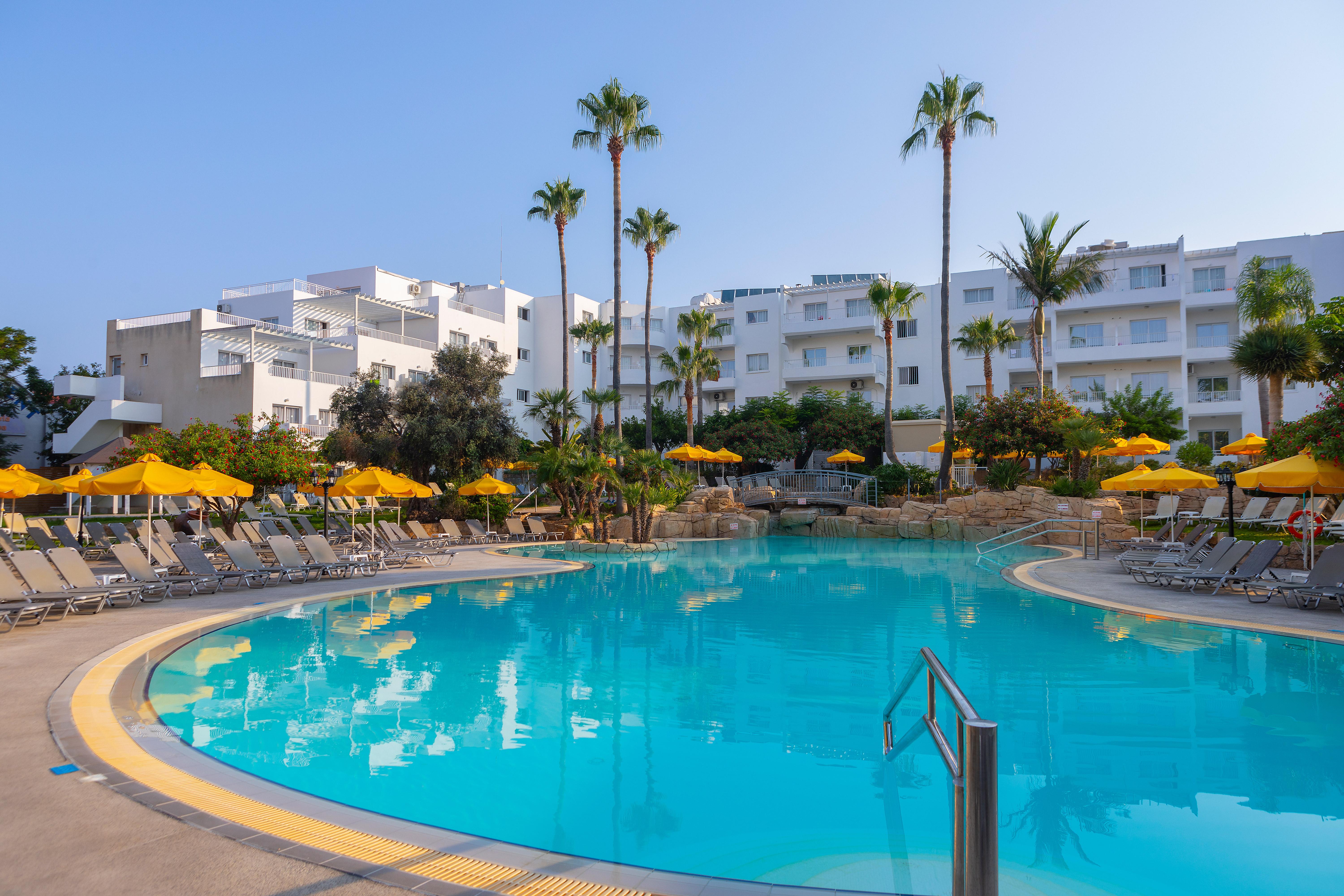 Mayfair Gardens Hotel Paphos Ngoại thất bức ảnh