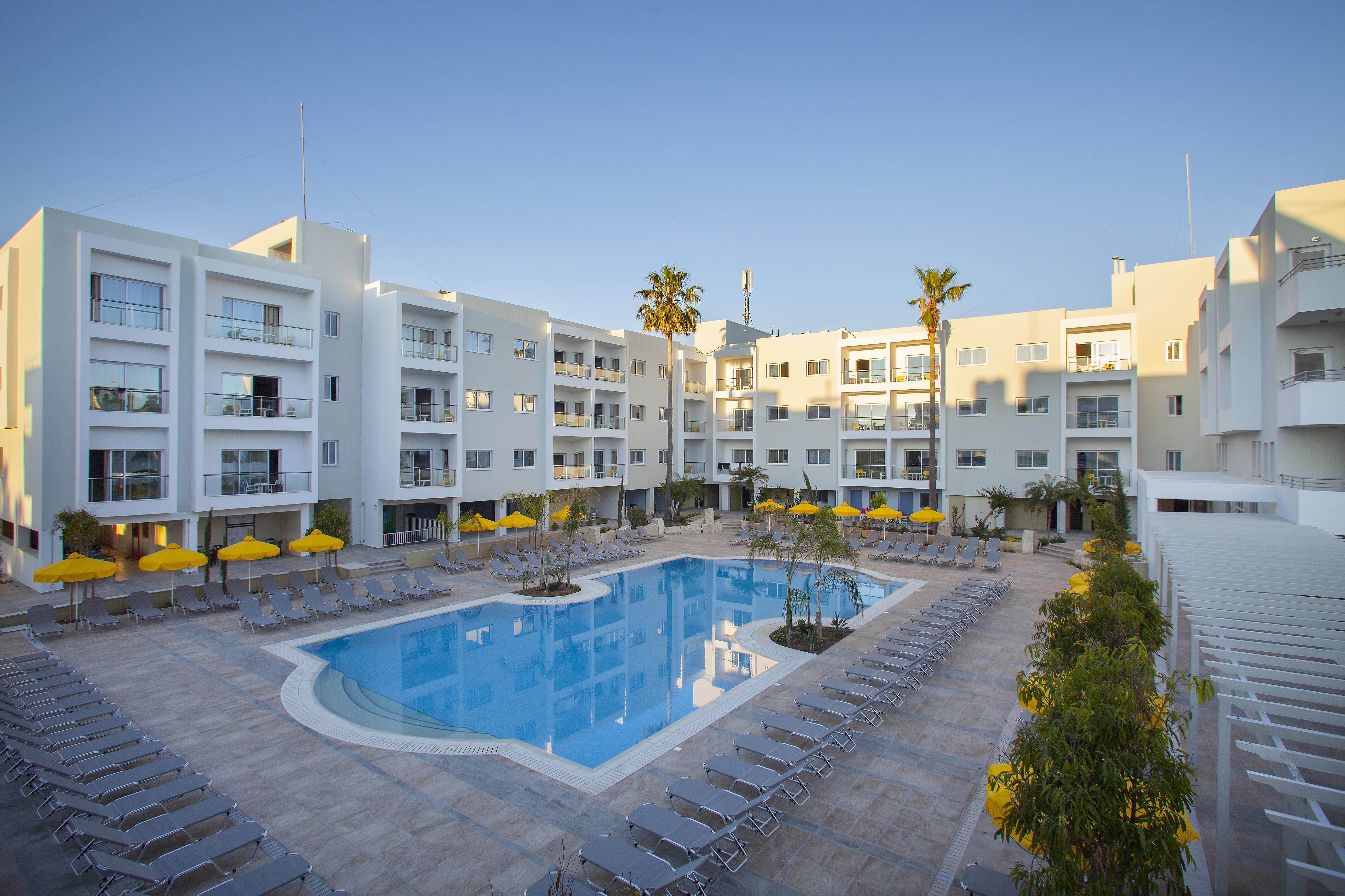 Mayfair Gardens Hotel Paphos Ngoại thất bức ảnh