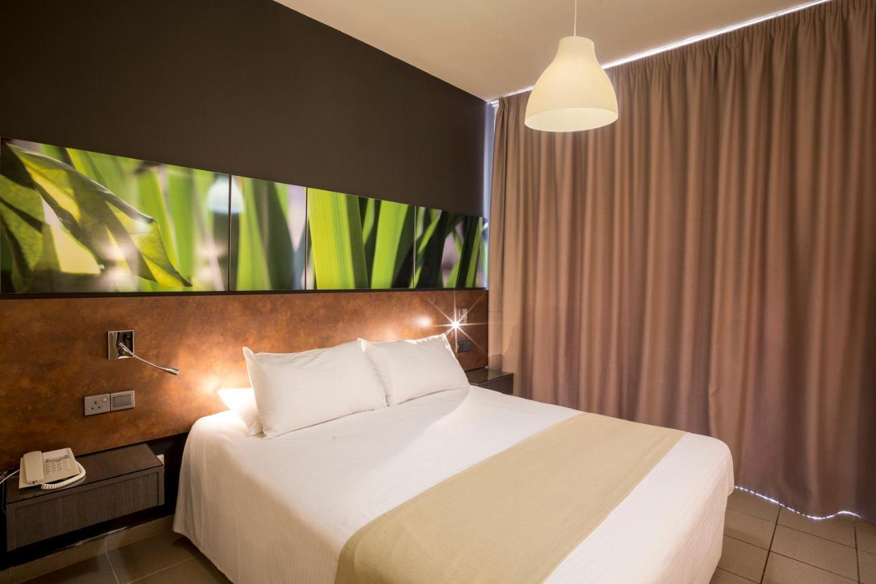 Mayfair Gardens Paphos Ngoại thất bức ảnh
